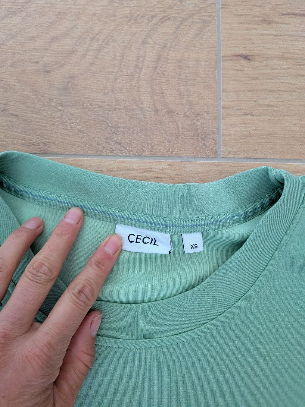 Cecil T-shirt: NEU: Cecil T-Shirt Grösse XS – Nuovo (secondo la descrizione) da Eschenbach SG venduto da SanFranciscoCalifornia 1