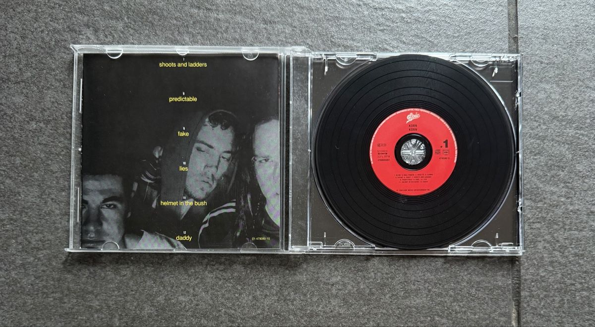 CD: Korn Selftitled CD – Usato da Zürich venduto da cENS0R 2