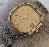 Zenith Quartz Mineralglas vergoldet sehr schöne Armbanduhr
