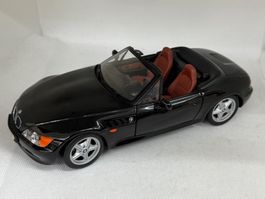BMW Z3 Roadster Cabriolet schwarz UT 1:18
