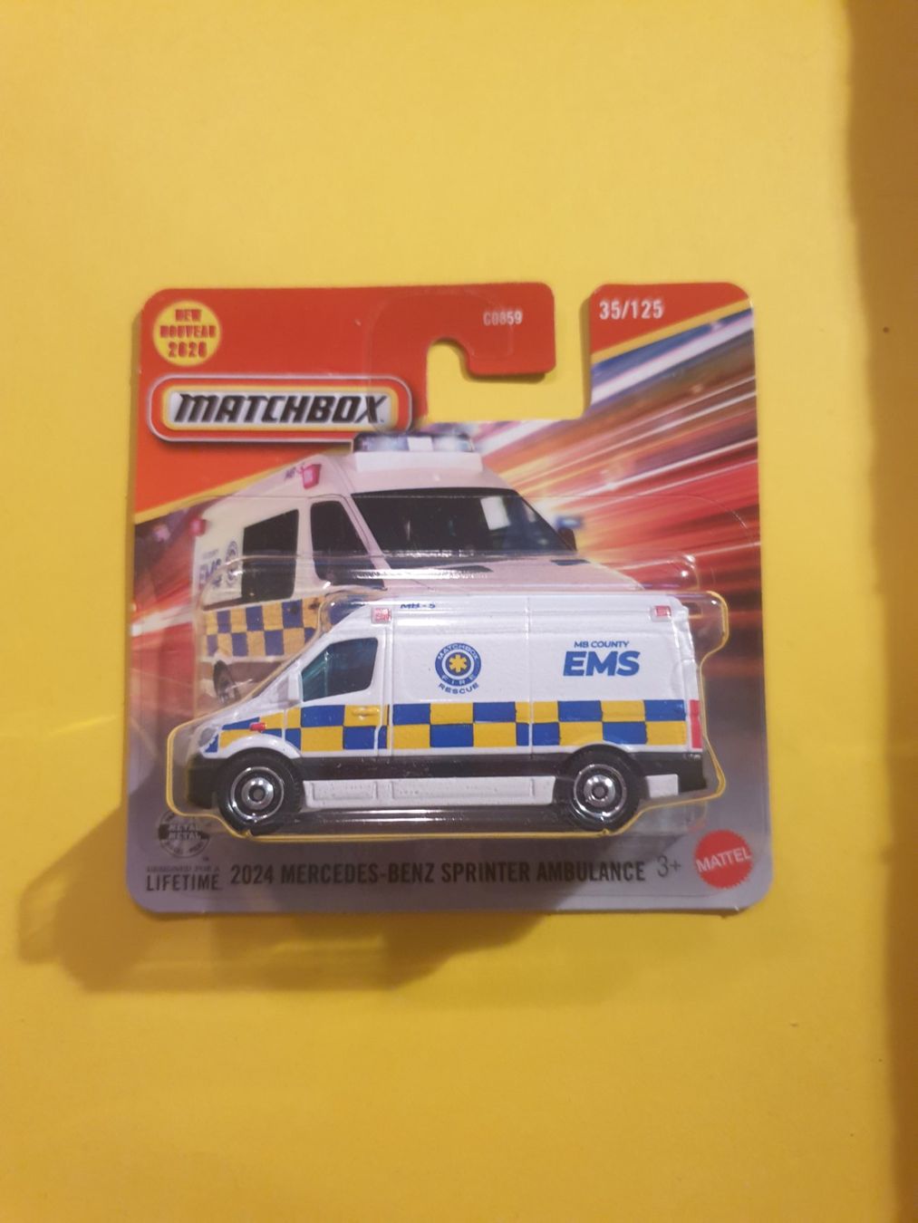 Matchbox Modellini d'auto: Matchbox 2024 MERCEDES-BENZ SPRINTER AMBULANCE – Nuovo e nell'imballaggio originale da Oftringen venduto da Rotor 1