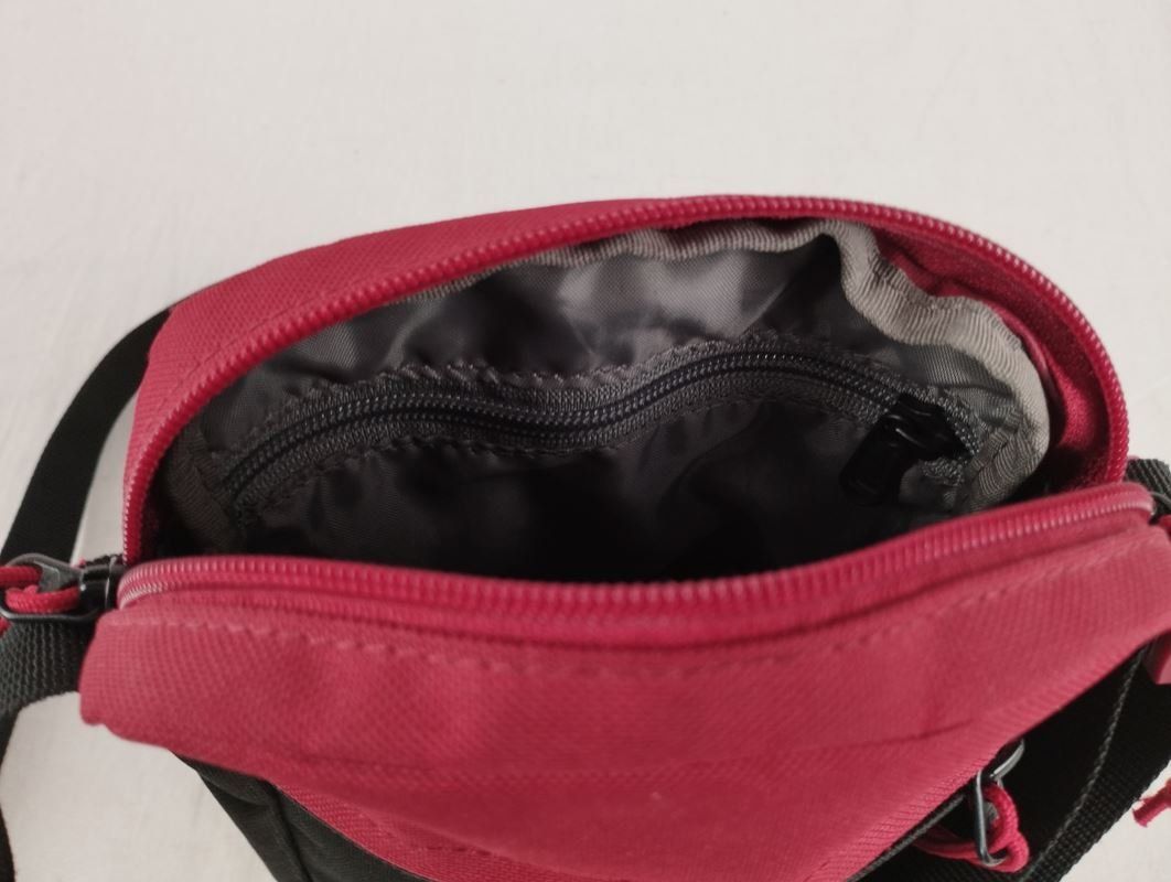 Levi's Borse: LEVI'S Umhängetasche Mini – Usato da Schübelbach venduto da Restwert_Schubelbach 2
