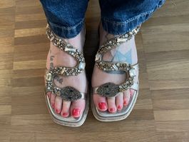 Alma en Pena Sandalen mit Strass Steinen Scarpe gioiello