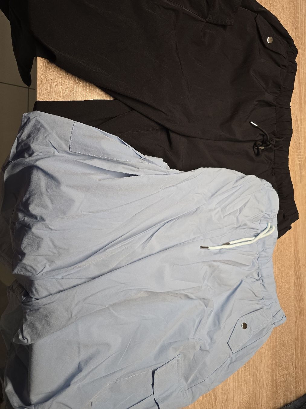 Pantaloni: FREIZEIT HOSE SCHWARZ UND HIMMELBLAU – Nuovo (secondo la descrizione) da Derendingen venduto da Mil_l98S 2