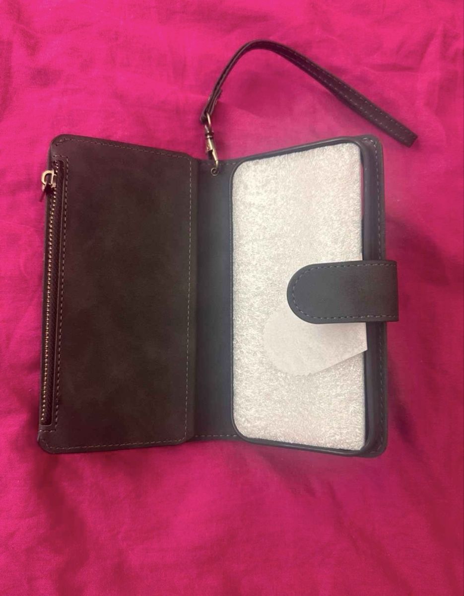 Coques & Protection écran: Coque iPhone Pro – Neuf avec emballage d'origine à Vétroz par Fabio-B 1