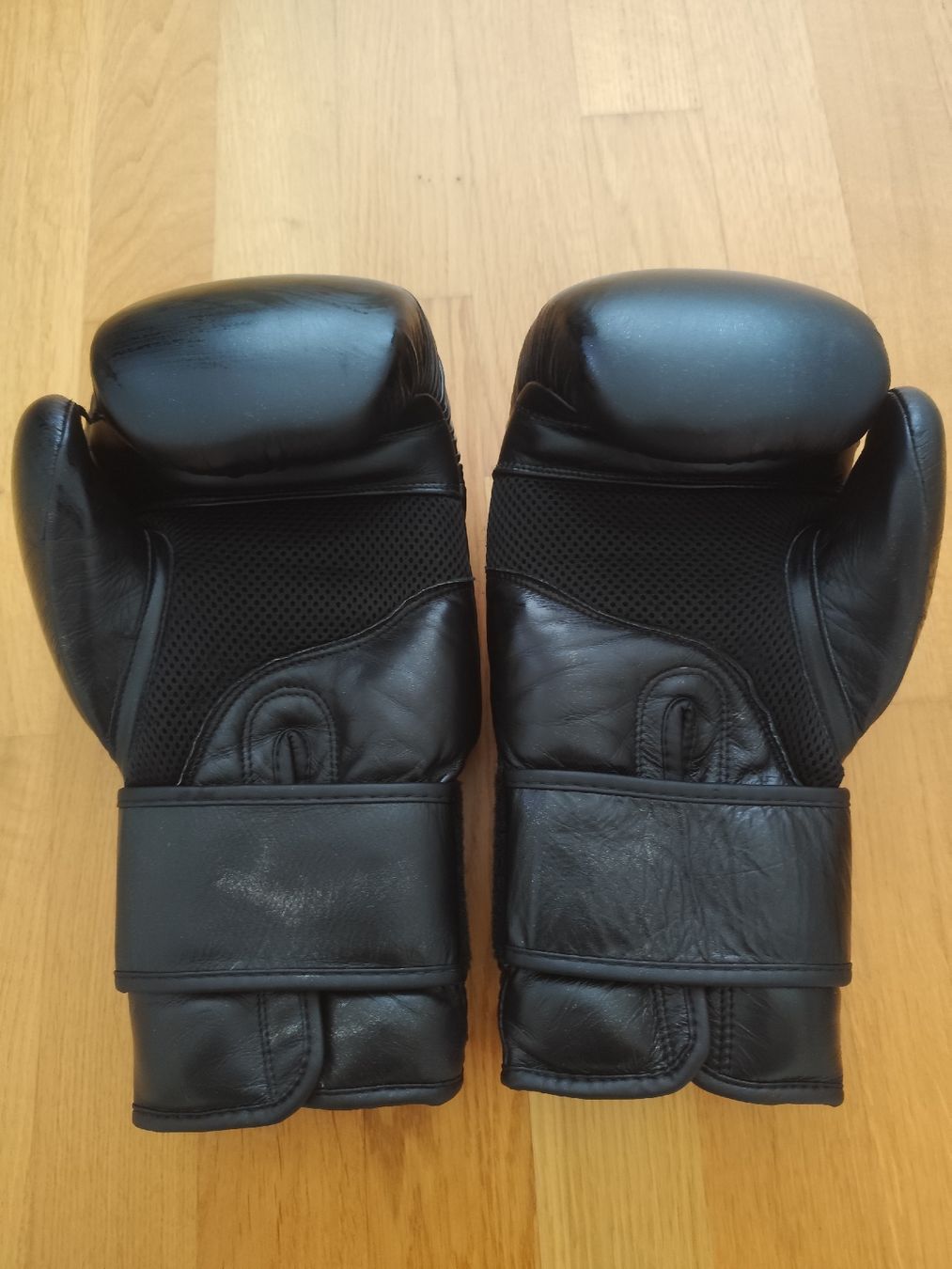 Gants & mitaines : Storm Cloud Boxhandschuhe 18oz – D'occasion à Hunzenschwil par Chickichy 1