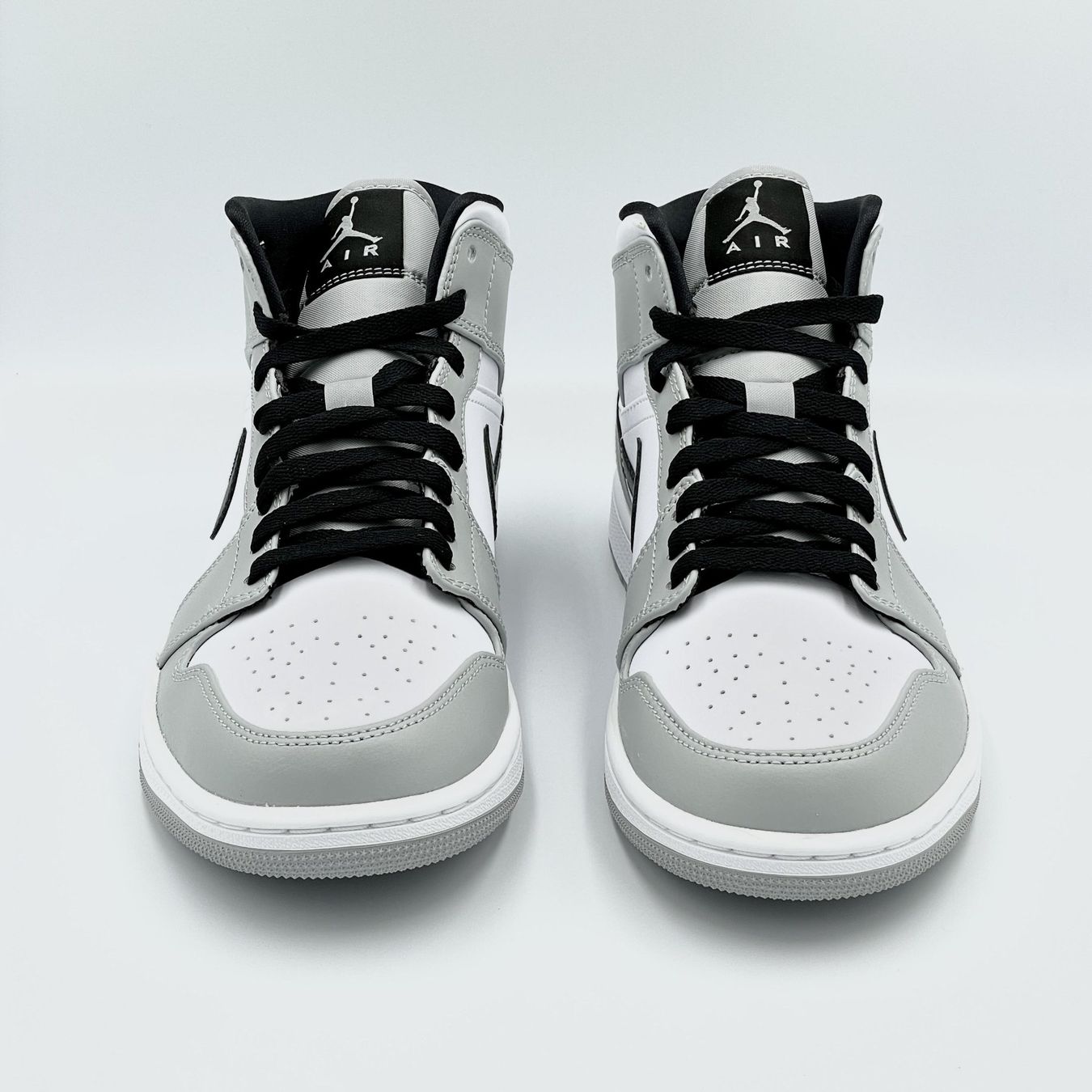 Jordan Scarpe da uomo: Jordan 1 Mid Light Smoke Grey EU 42.5 – Nuovo e nell'imballaggio originale da Erlinsbach venduto da sasneakers 4