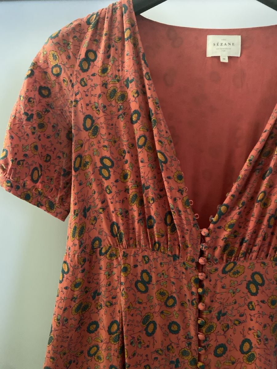 Sezane Kleider: Sezane 100% sill dress – Gebraucht aus Männedorf von Svampi 5