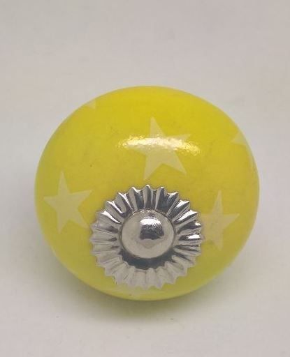 Maniglie per cassetti & Pomelli per mobili: Möbelknopf zitronengelb mit Sternli – Nuovo e nell'imballaggio originale da Schwerzenbach venduto da Alperose03 1