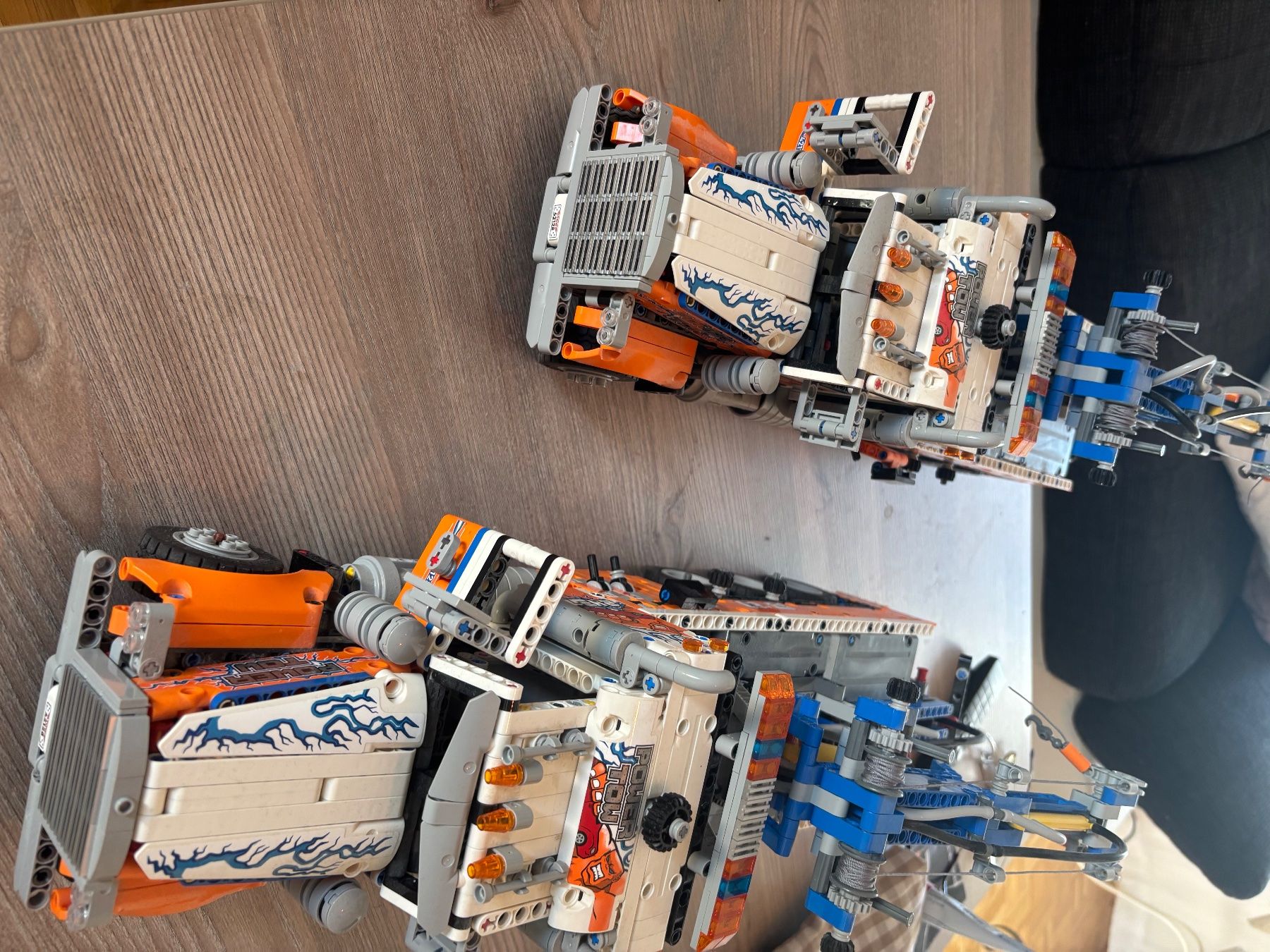 Technics Kit di costruzioni: 2x LEGO Technic 42128 Schwerlast-Abschleppwagen – Usato da Zuchwil venduto da Seerose221183