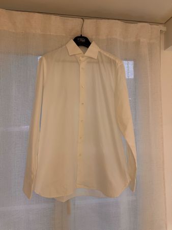 Weisses Hemd Gr. 43/17 (XL) 4 Mal