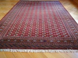 Grosser handgeknüpfter Teppich Bokhara