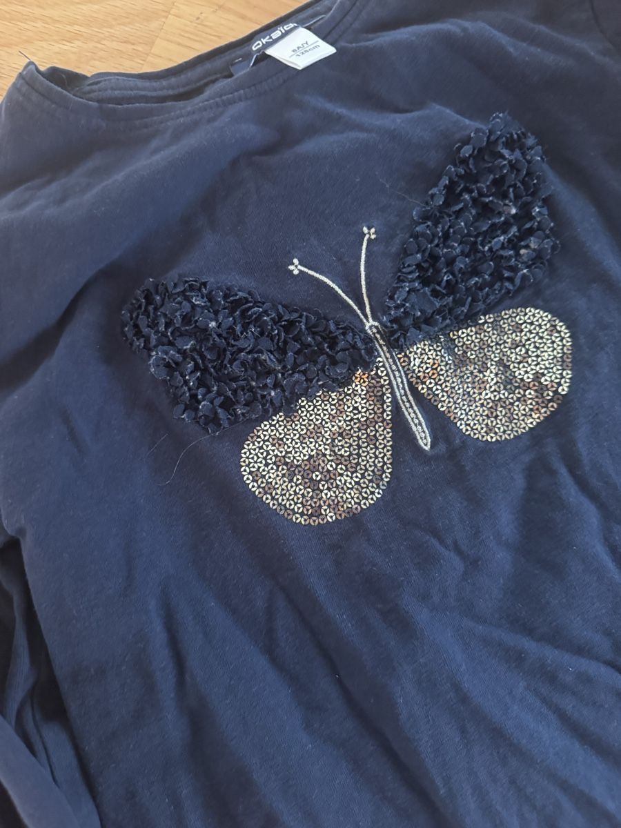 Blusen, T-Shirts & Tops: Mädchen Shirts 128/134 – Gebraucht aus Wädenswil von dorodi 2