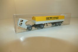 Wiking 1:87: MAN Pritschen Sattelzug