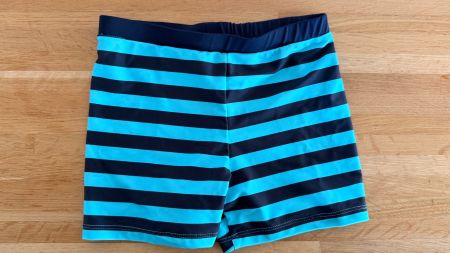 UV-Shorts Badehose türkis blau gestreift KIDS Gr. 116