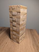 Kleines Jenga-Geschicklichkeitsspiel aus Holz – Spas für die