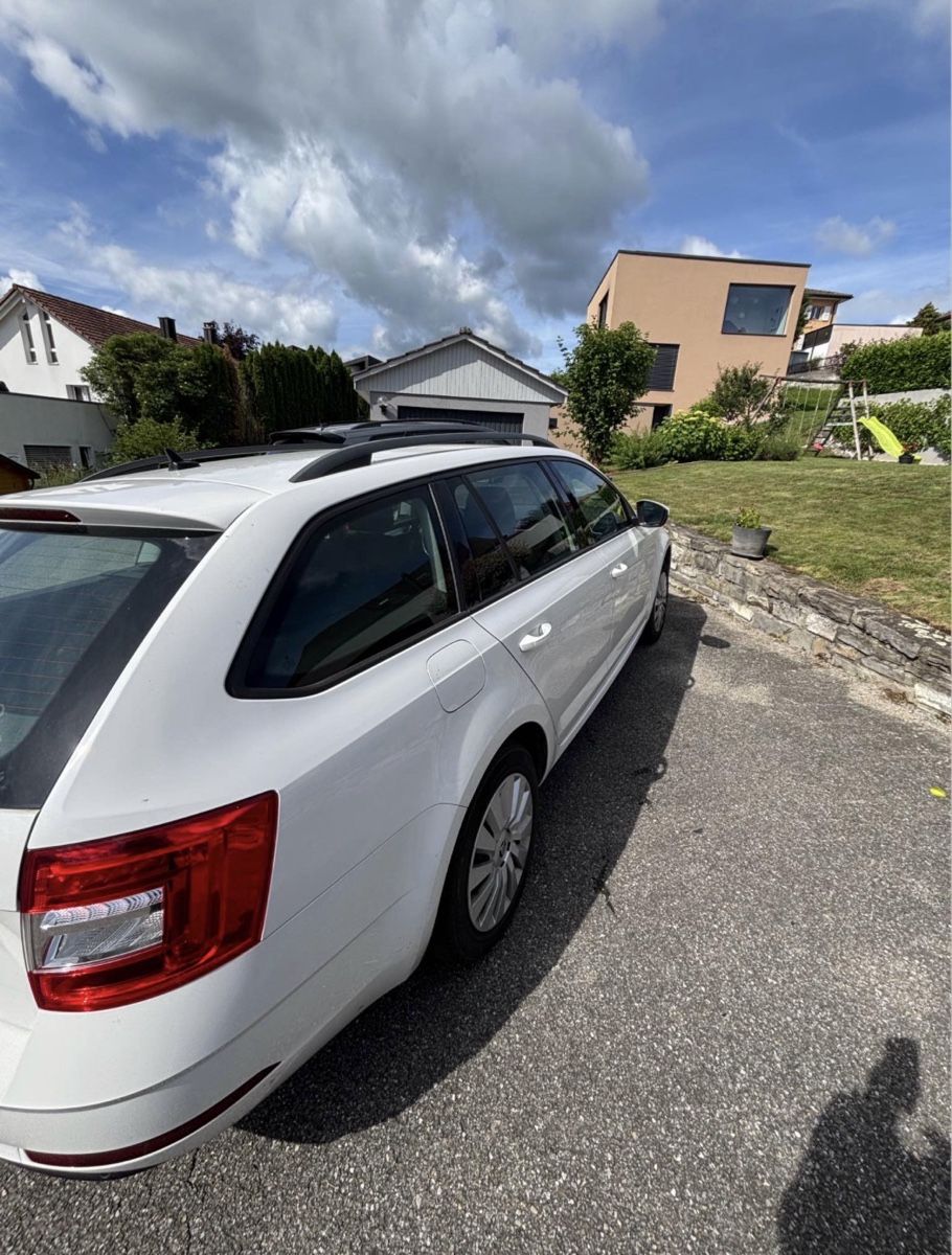 Skoda Automobili: Skoda Octavia Break, blanche, occasion, 2019 – Usato da Prez-vers-Noréaz venduto da dyl_vg9x 1