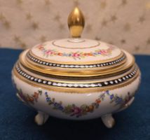 Eleganti Schmuckdose/Konfektdose, Porzellan, Blumenmuster...