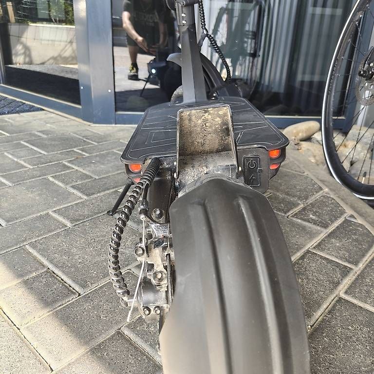 VMAX Kickboard: Trottinette électrique r55 – Usato da Bévilard venduto da jul_ckq6 1