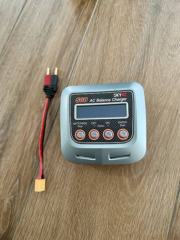 SkyRC Ladegeräte: SkyRC S60 - Chargeur multi-batteries + câble XT60 – Gebraucht aus Vérossaz von ElBikito 3