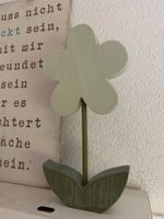 grosse Blume aus Massivholz