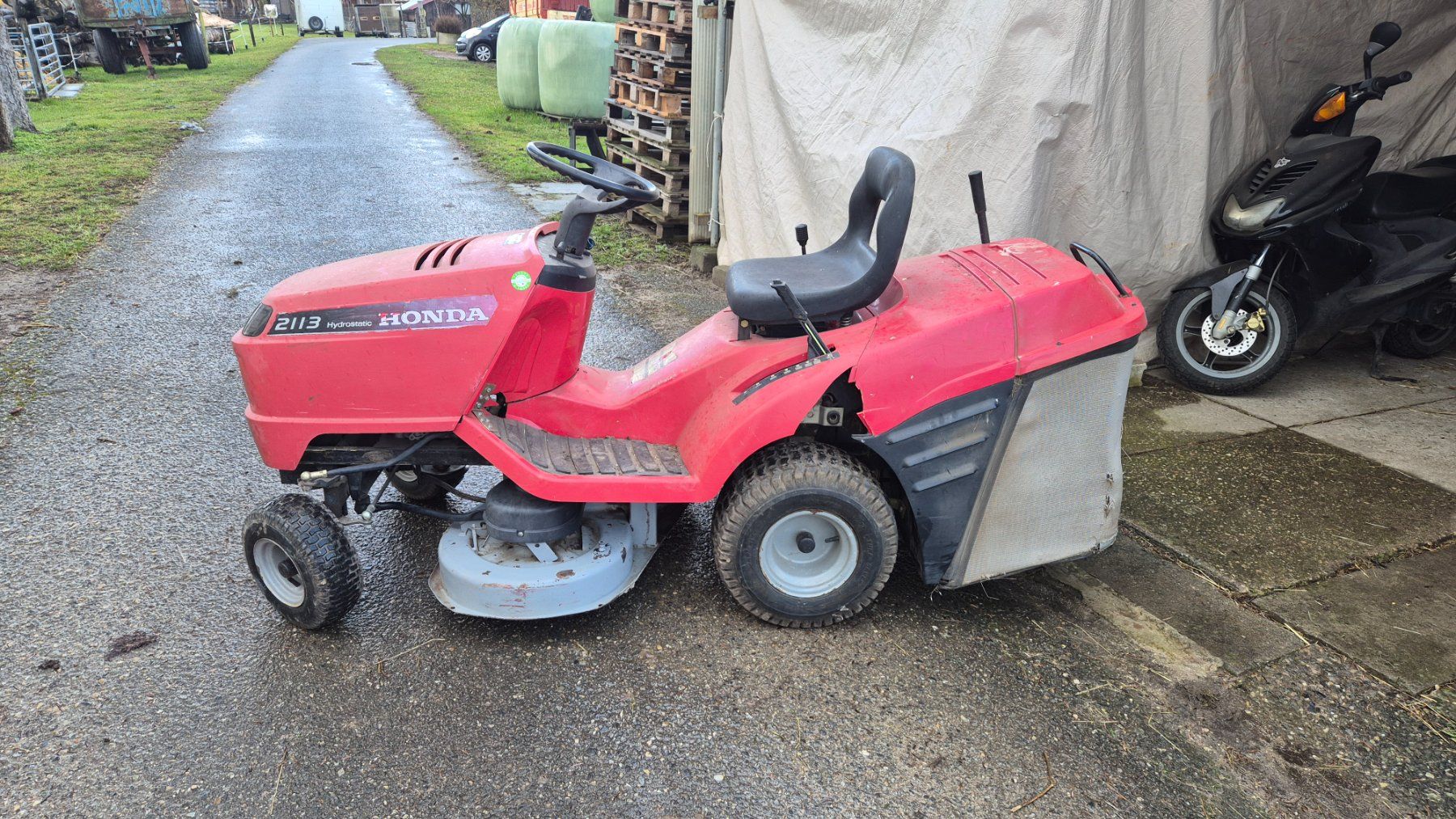 Rasenmäher: Tondeuse Honda 2113 – Gebraucht aus Orbe von Surfinia0 1