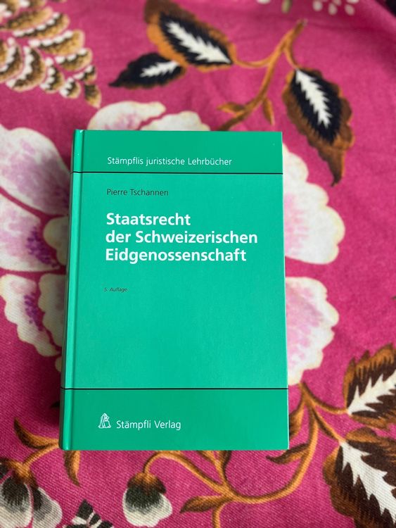Staatsrecht der schweizerischen Eidgenossenschaft Pierre T. (Neuf (Voir ...