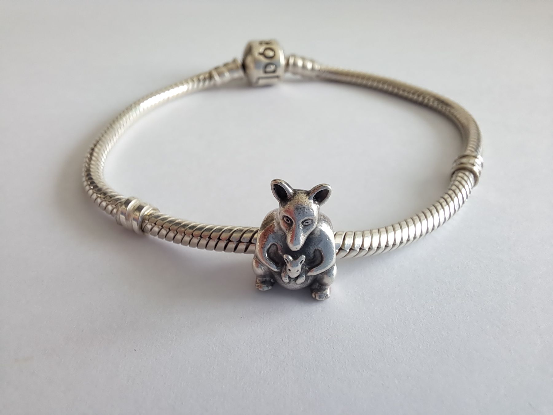Pandora Ciondoli: Pandora Charm Känguru – Usato da Merenschwand venduto da Leve13 2