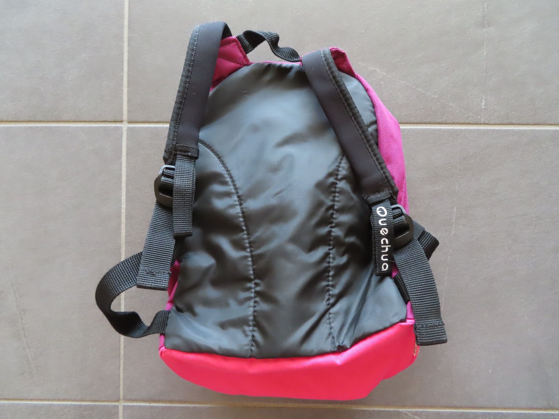 Decathlon Borse & Zaini: schöner Kinder-Rucksack super Zustand – Usato da Wallenried venduto da Asyano 2