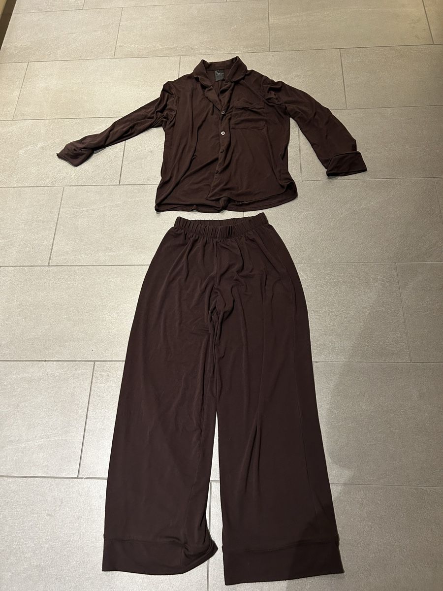 H&M Negligees & Pyjamas: Pyjama hm braun xs  – Gebraucht aus Zürich von cos_b629
