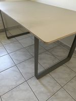 Table de cuisine ou salle à manger design 