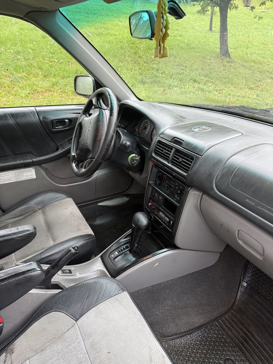Subaru Autos: Subaru Forester Turbo 2.0 – Gebraucht aus Walchwil von D.A2000 2