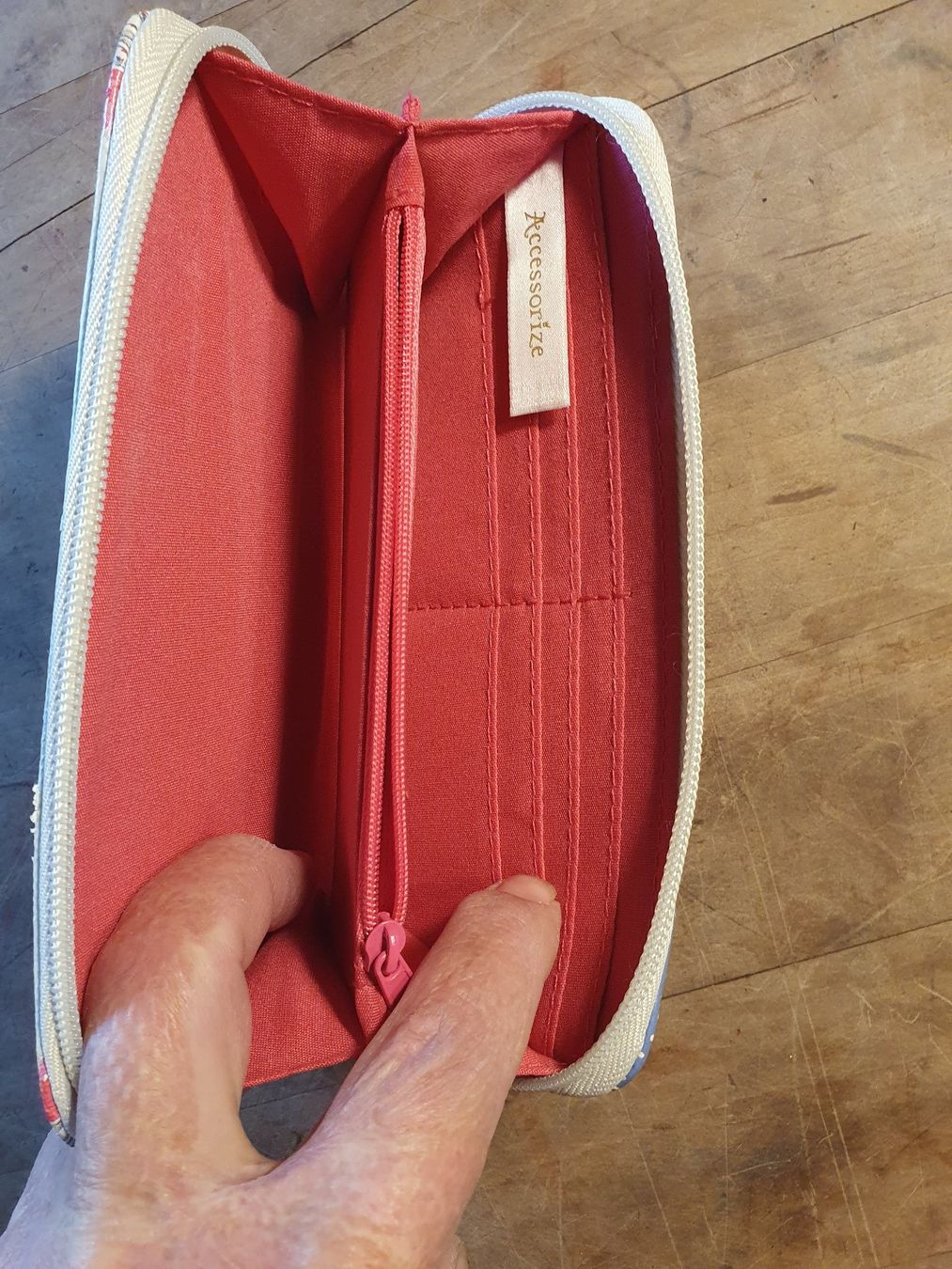 Portemonnaie: Accessorize Portemonnaie – Gebraucht aus Zürich von loosebone 2