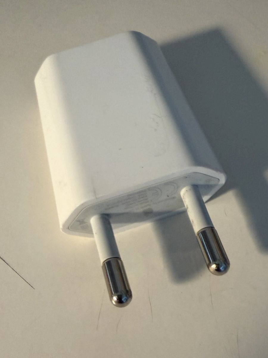 Apple Unità & Adattatore: Adapter – Usato da Zürich venduto da Stingosaurus 1