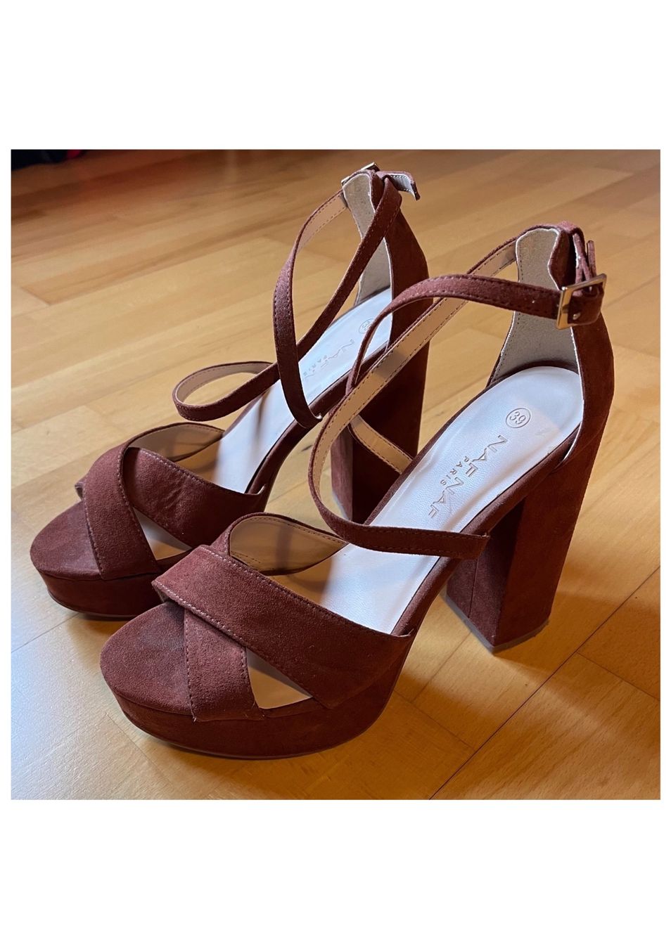 Nafnaf Scarpe da donna: Schuhe Pumps: NafNaf - Grösse 39 - Hellbraun – Nuovo (secondo la descrizione) da Winterthur venduto da lar_pkk9