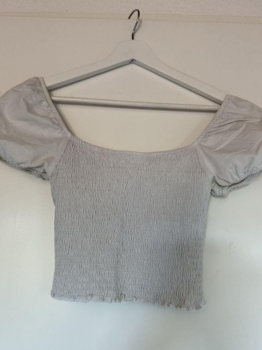 Top: Crop Top – Usato da Lyss venduto da joe_pp6z