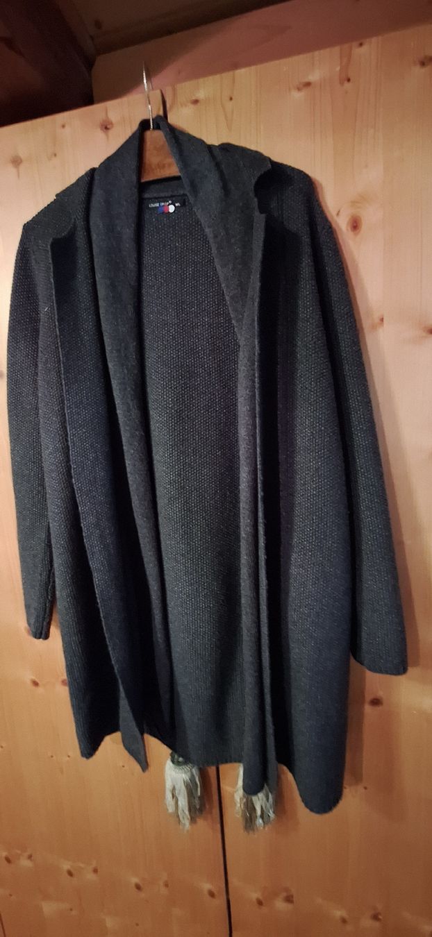 Giacche: Louise Orop M/L Strickjacke grau – Nuovo (secondo la descrizione) da Männedorf venduto da Livingston