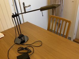 Funktionale 80s Bürolampe vintage Tischlampe Designerlampe