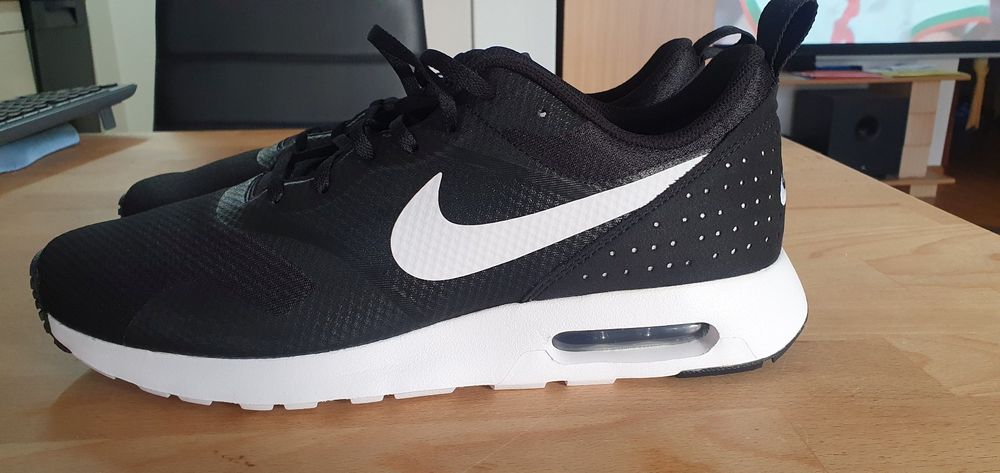 Nike air max tavas cheap schwarz weiß