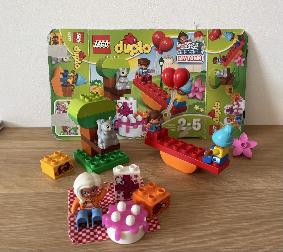 Giocattoli: Lego Duplo Geburtstagspicknick – Usato da Walchwil venduto da Pirib82 1