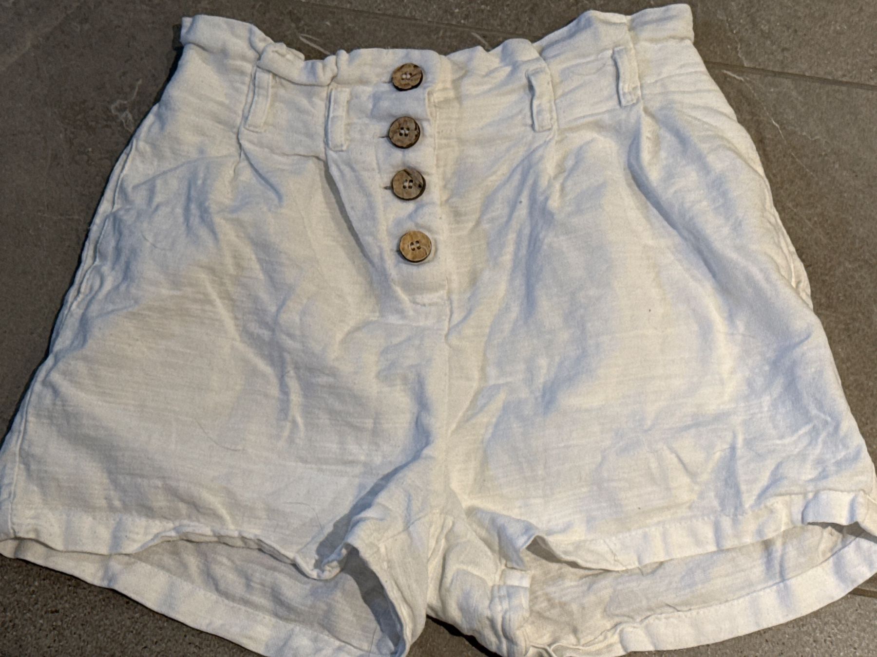 Pantaloni: Damen Leinen Shorts Gr. 32, Primark – Usato da Amriswil venduto da used2use