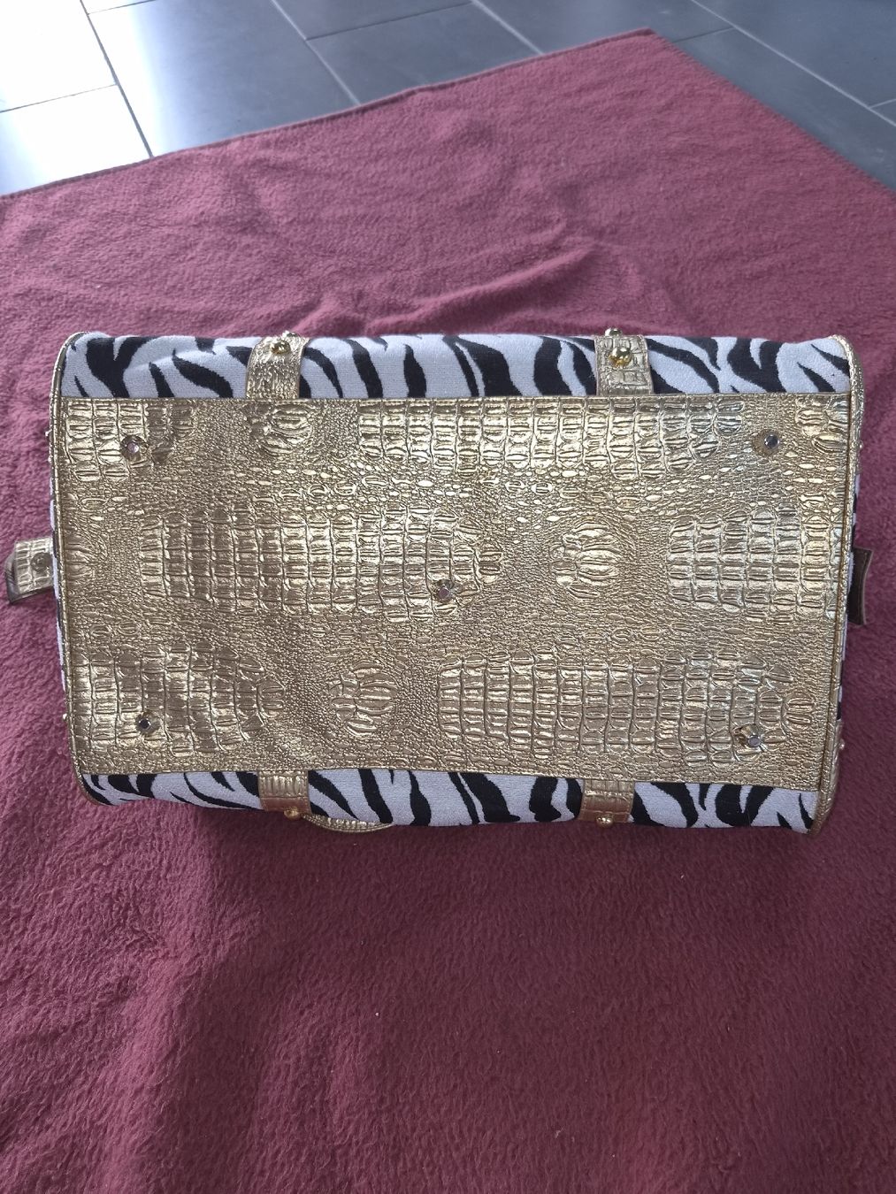 Borse da donna: Handtasche Zebra Muster Gold guter Zustand – Usato da Dürrenäsch venduto da Uliu 1