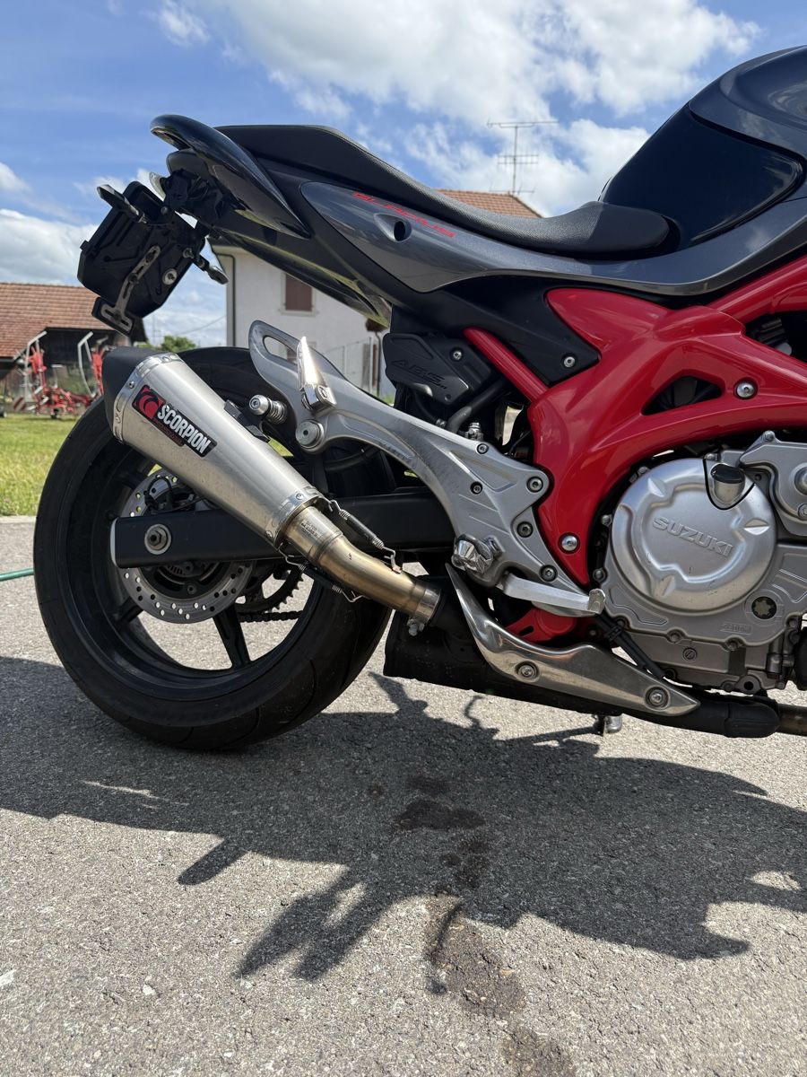 Suzuki Strasse: Suzuki Gladius 2014 45000kms MFK 2026 – Neu (gemäss Beschreibung) aus La Roche FR von kev_t57w 2