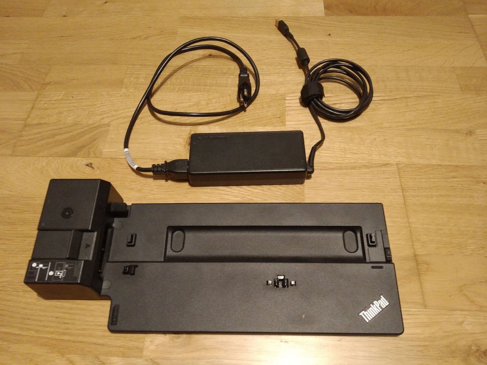 Lenovo Thinkpad Ultra Docking Station 40AJ (Gebraucht) in Bern für CHF