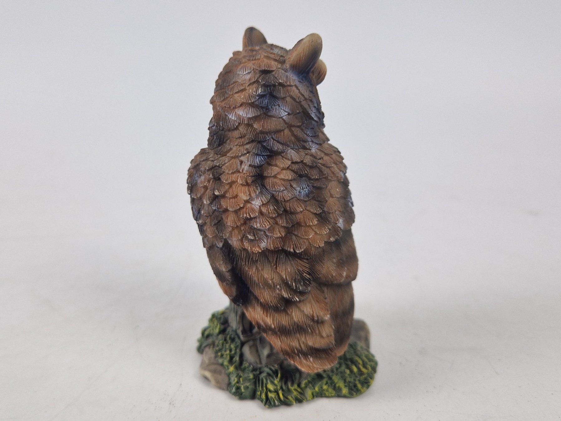 Figuren: Dunkle Eulenfigur auf einem Stein – Gebraucht aus Muhen von Restwert_Muhen 1