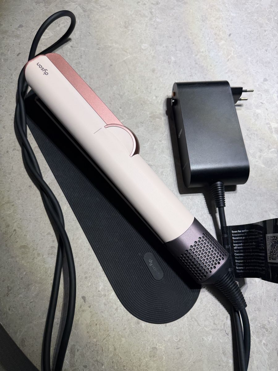 Dyson Sèche-cheveux: Dyson Airstrait – D'occasion à Wädenswil par ine_gl2r 4
