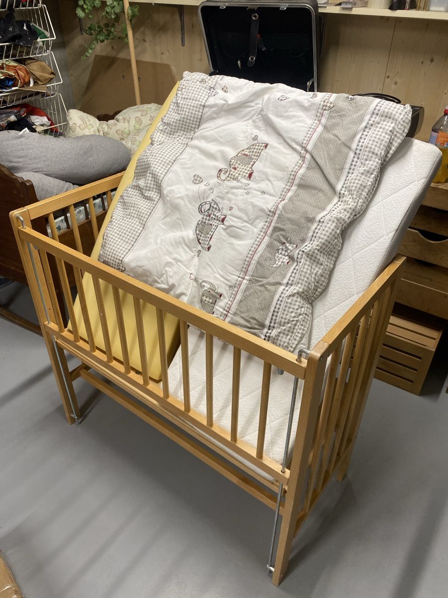 Letti: Babybett – Usato da Unterbach BE venduto da Hunter90 2