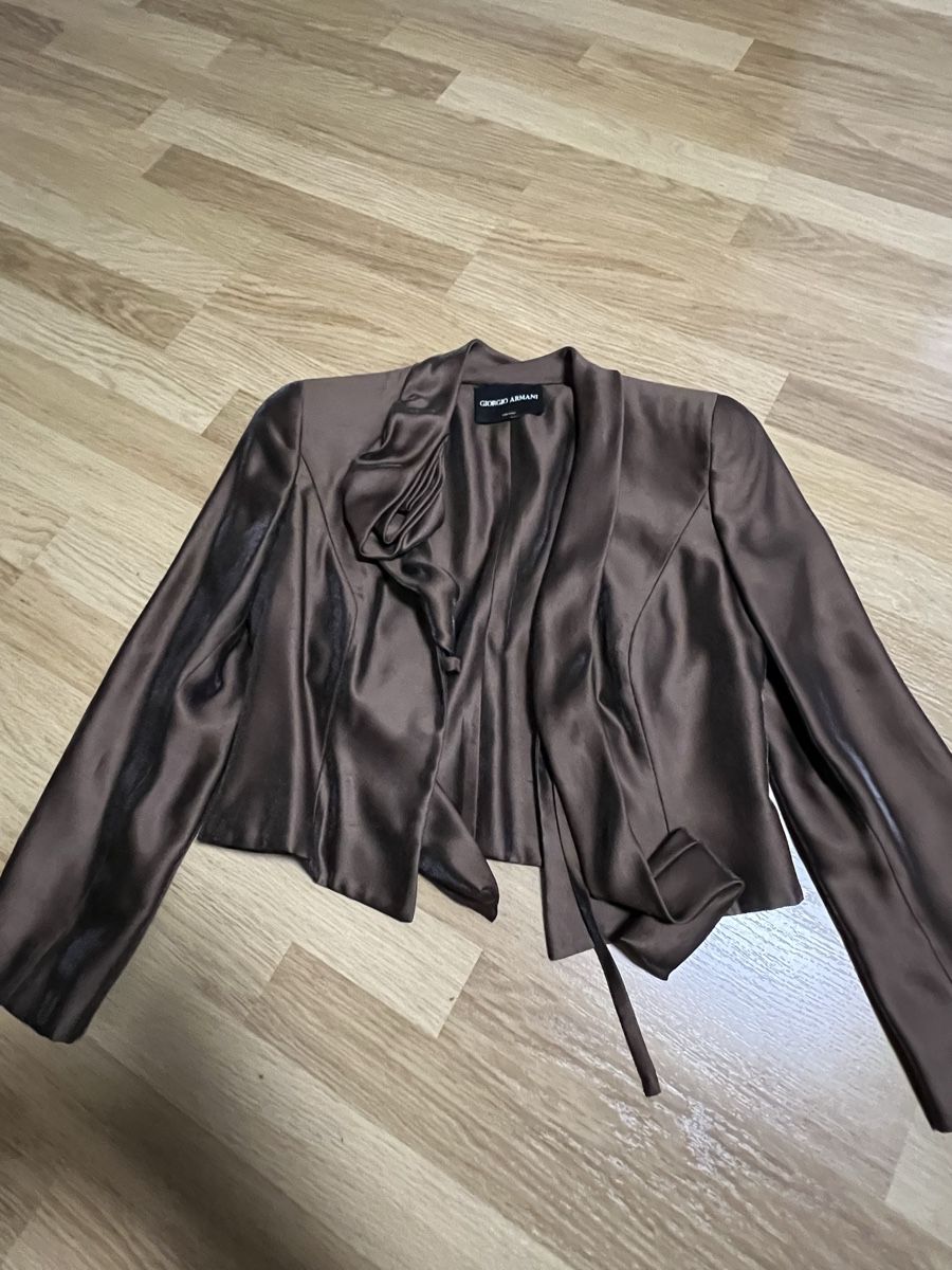 Armani Giacche: Jacke mit Rock Giorgio Armani – Usato da Männedorf venduto da mbjs