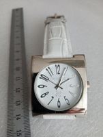 Schöne Unoaerre  Quarz Armbanduhr