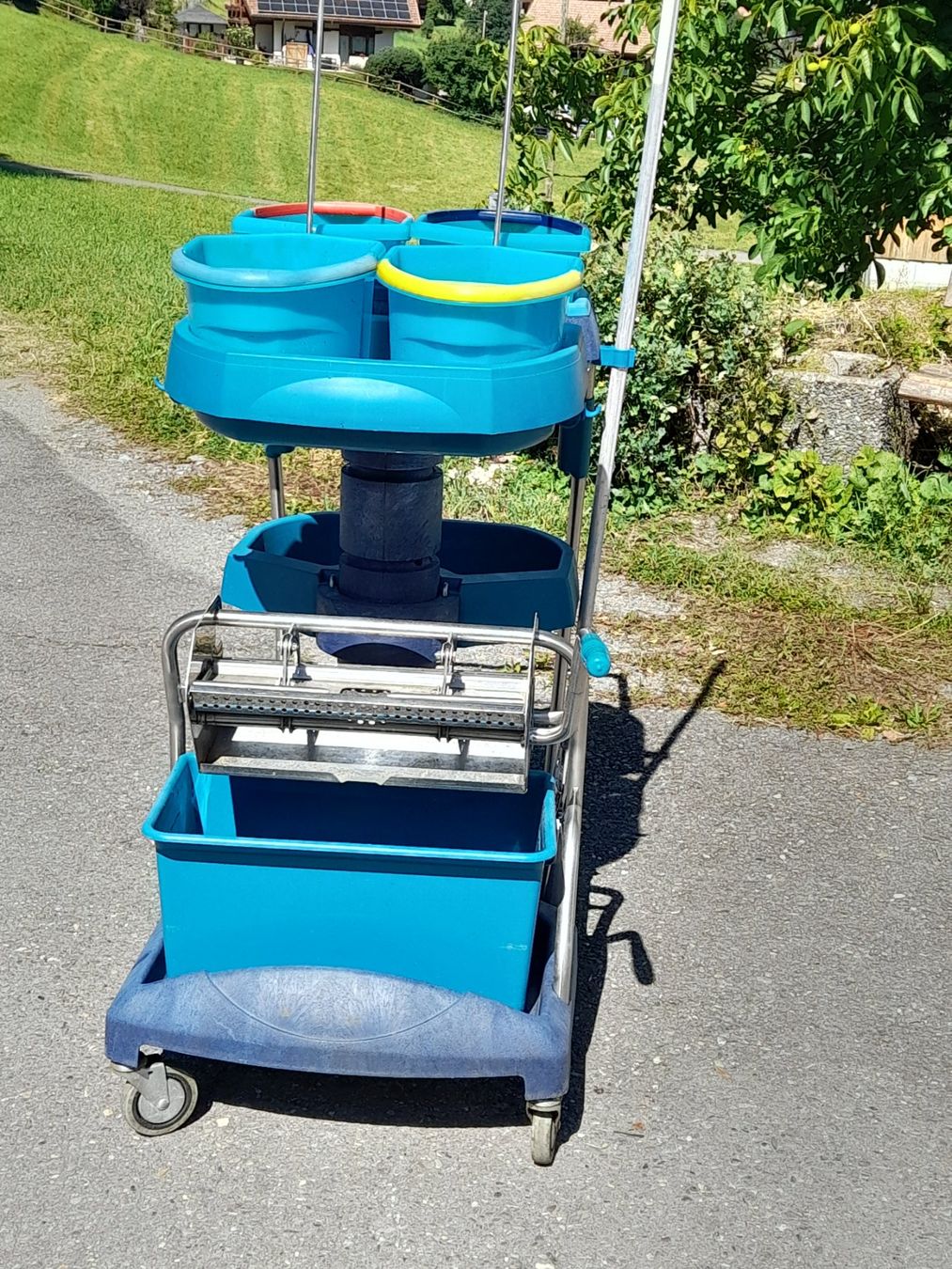 Wetrok Nettoyage & Hygiène: Wetrok Profi-Reinigungsgerät – D'occasion à Aeschi b.Spiez par 52_wochen 5